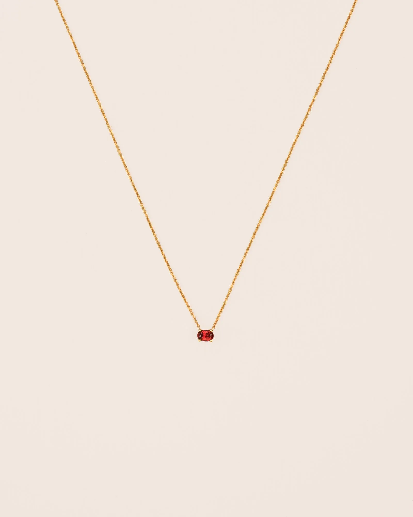 18K Gold Necklace w. Garnet