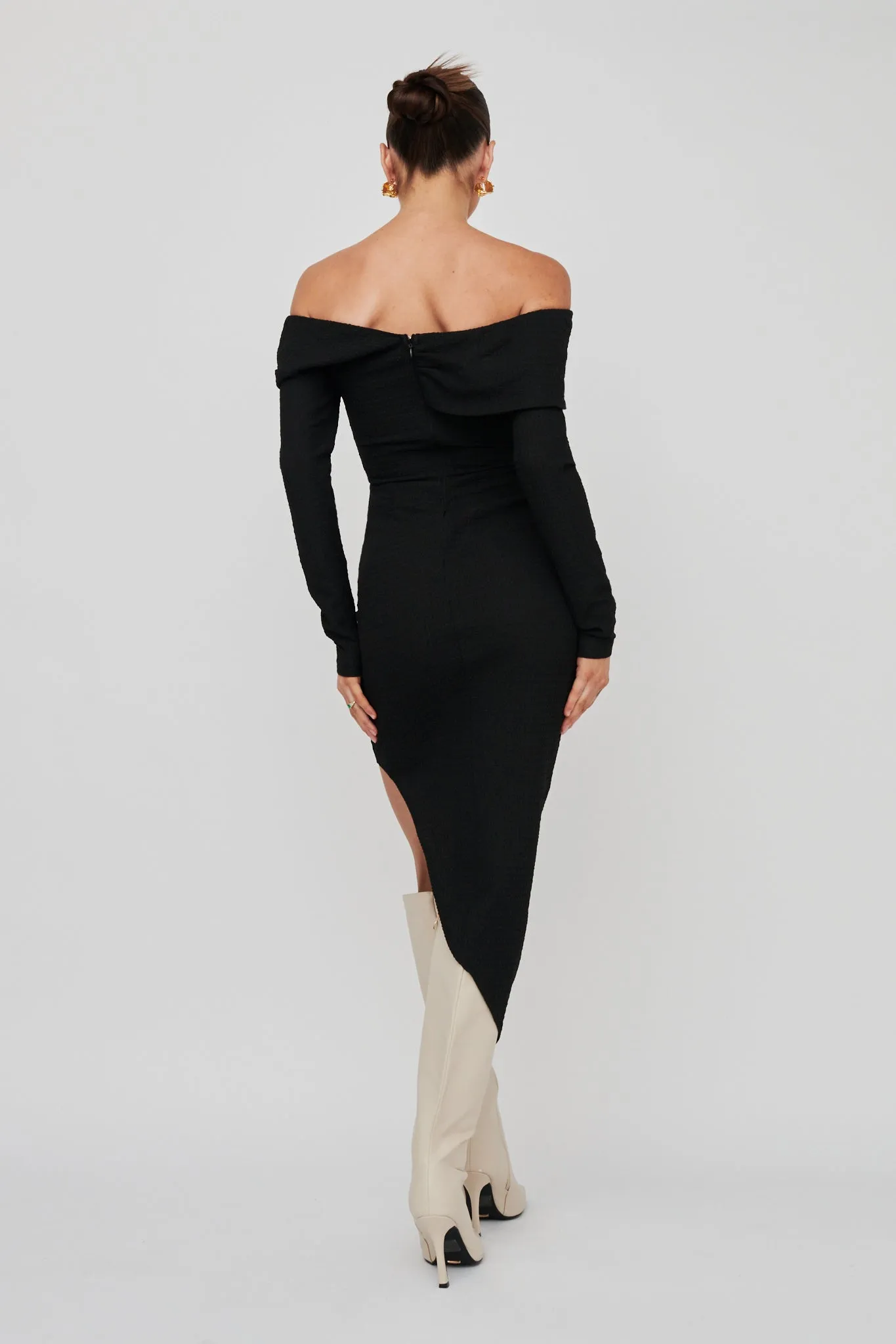 Annalora One-Shoulder Long Sleeve Midi Dress Black