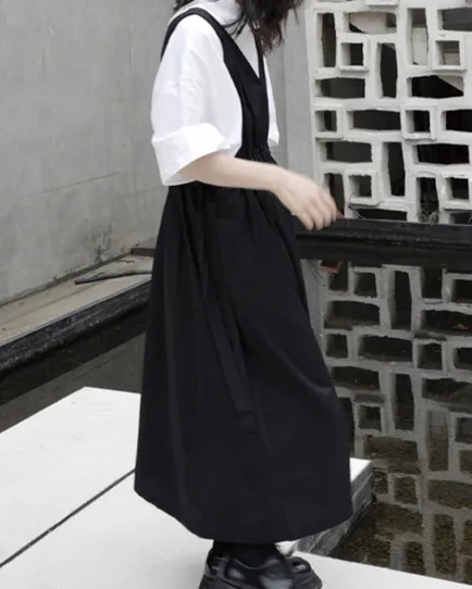 Maho Pleated Strap Overall Skirt