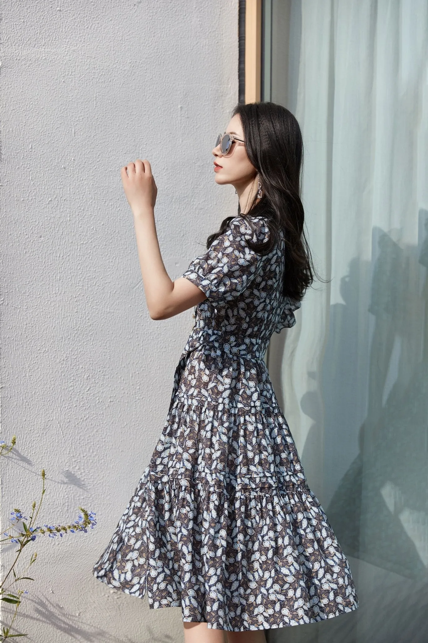 Short Puff Sleeve V Neck Ditsy Floral Dresses